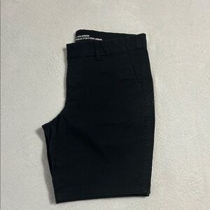 GAP Women's Black Bermuda Shorts